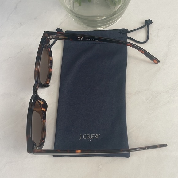 LIKE NEW J. Crew Sunglasses - Picture 3 of 4
